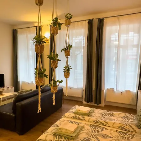 In Friedrichschain Area Apartment *