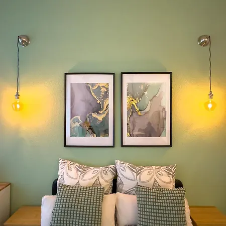 Apartament In Friedrichschain Area *